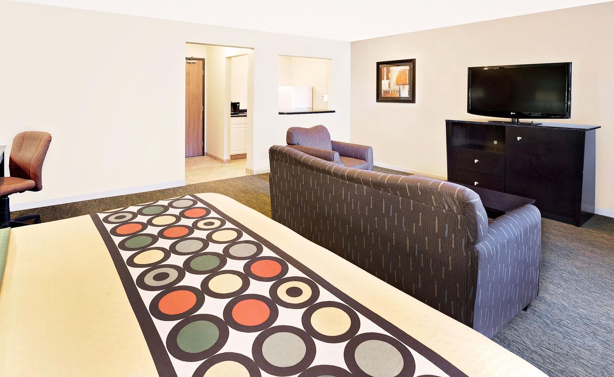 Super 8 By Wyndham Mt. Pleasant Hotel Маунт Плезант Екстериор снимка