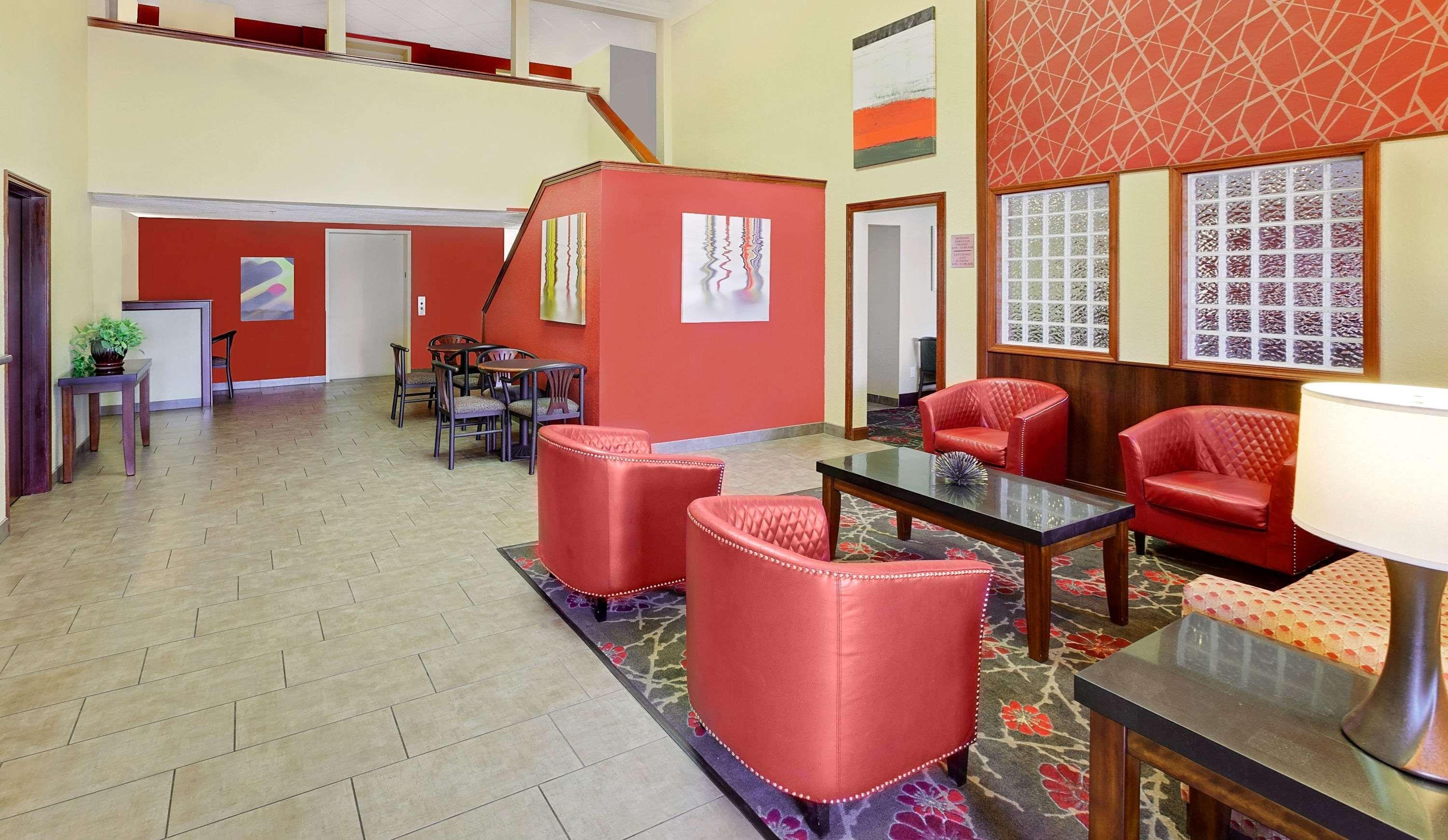 Super 8 By Wyndham Mt. Pleasant Hotel Маунт Плезант Екстериор снимка